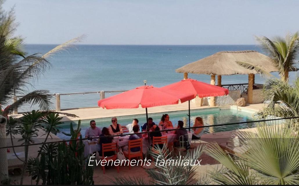 B&B Pieds Dans L'Eau Popenguine Extérieur photo